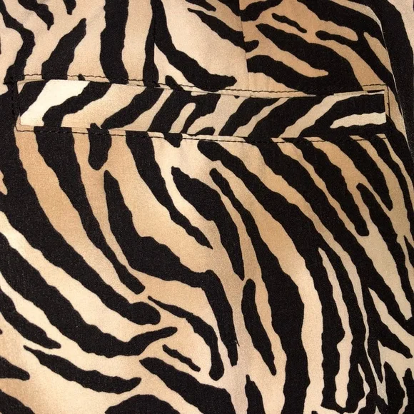 Chico’s Zenergy Skort - Picture 5 of 7